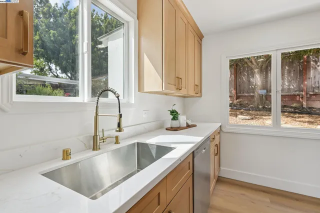 $898,000 | 4866 Seven Hills Road, Castro Valley, CA 94546