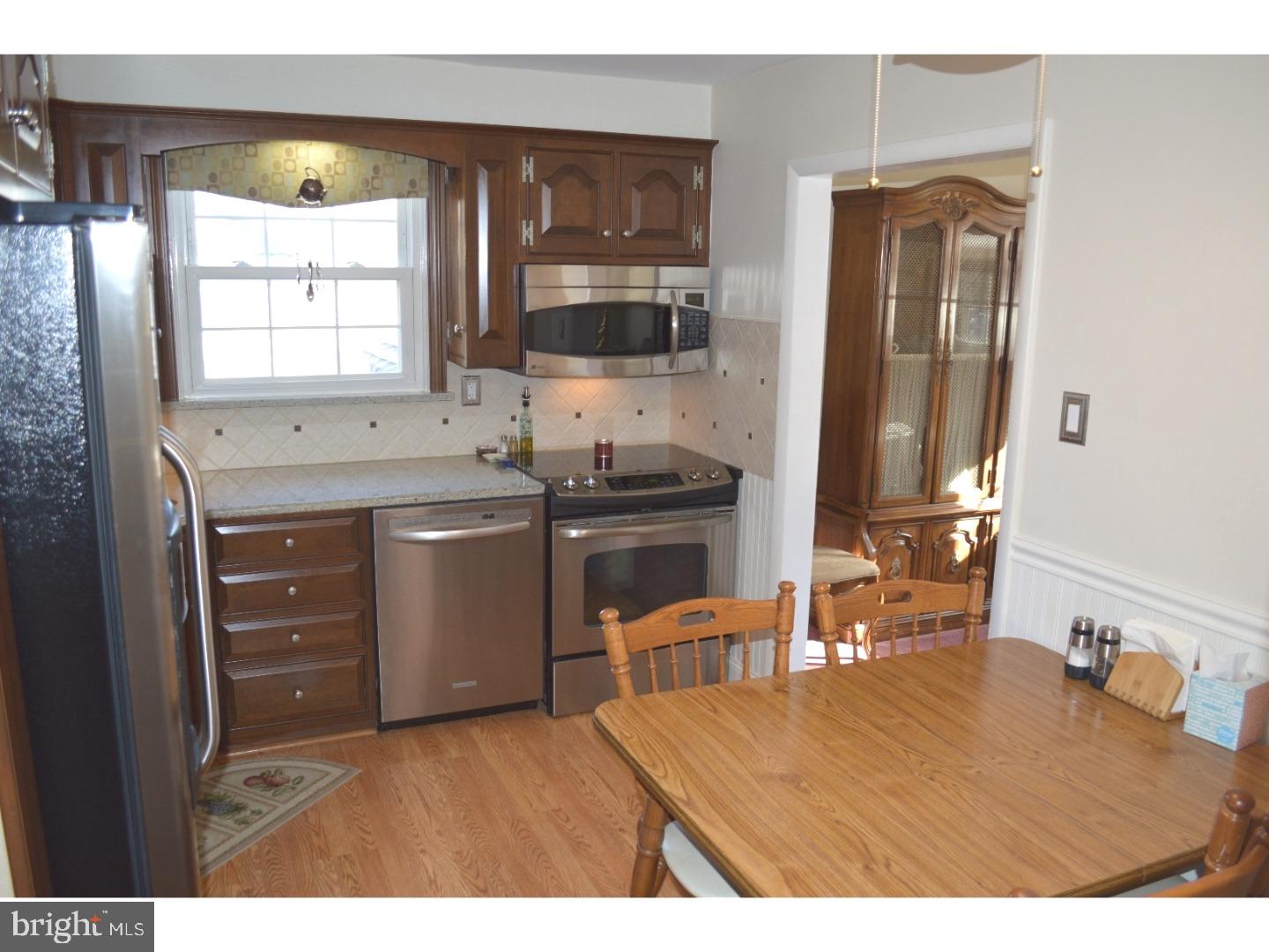 613 Cambridge Road Brookhaven, PA 19015 - Photo 7 of 25 Kitchen
