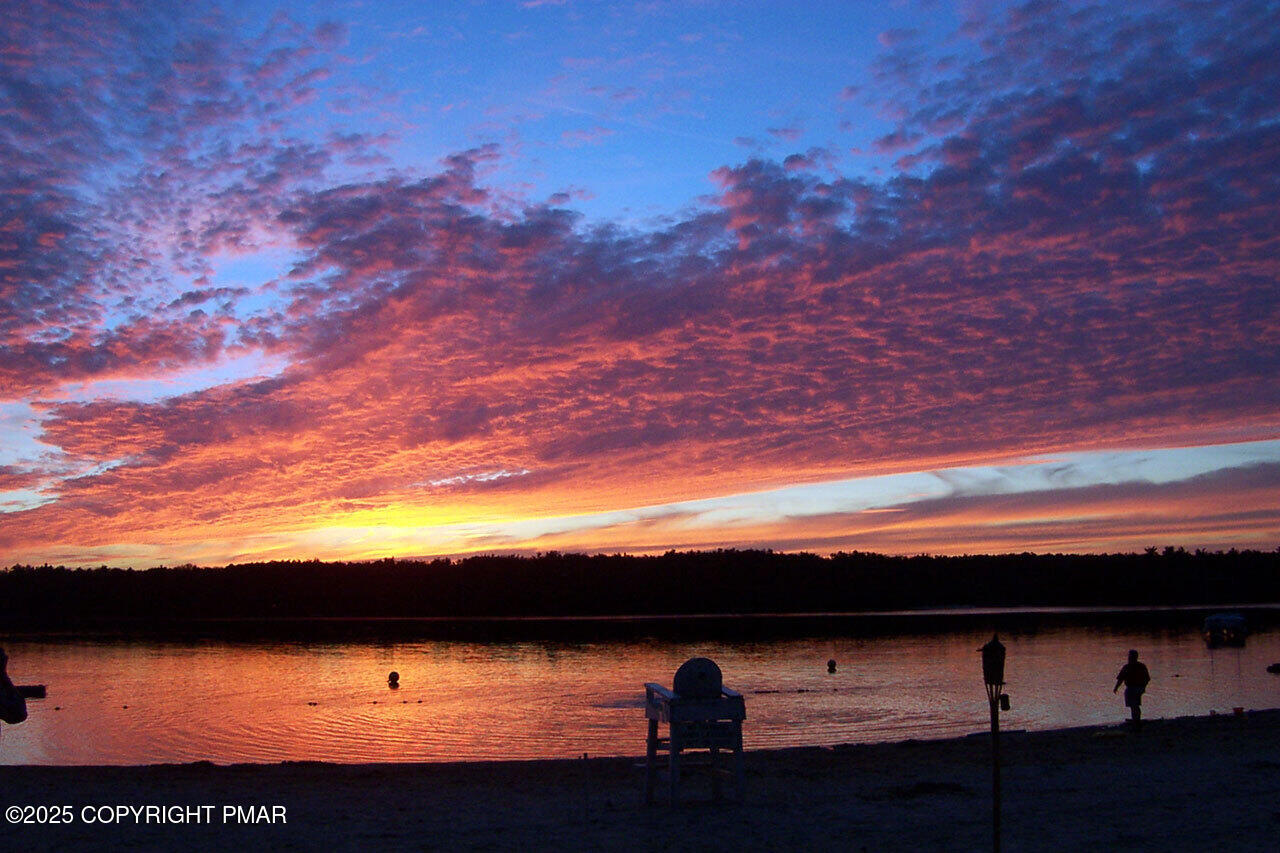 5187 Woodland Avenue Pocono Pines, PA 18350 - Photo 33 of 40 a view of sky from balcony