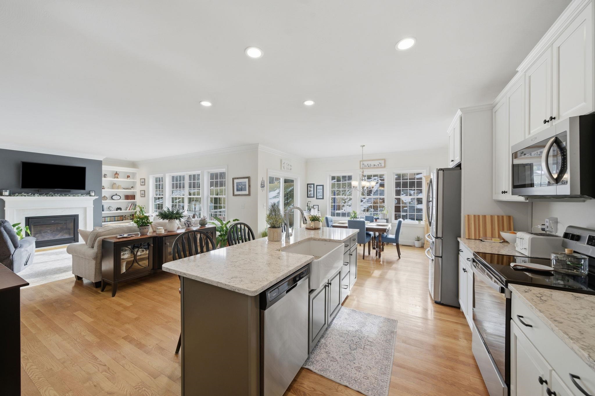 191 Brookview Drive Hooksett, NH 03106 - Photo 15 of 35