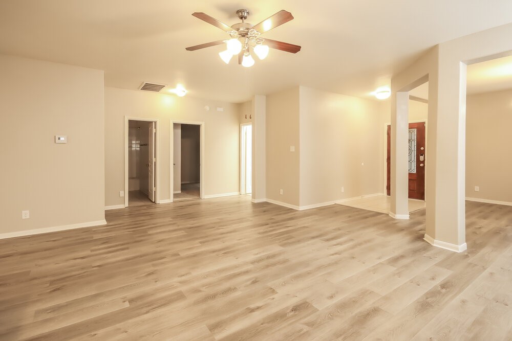 138 Pequin Road Crosby, TX 77532 - Photo 5 of 17