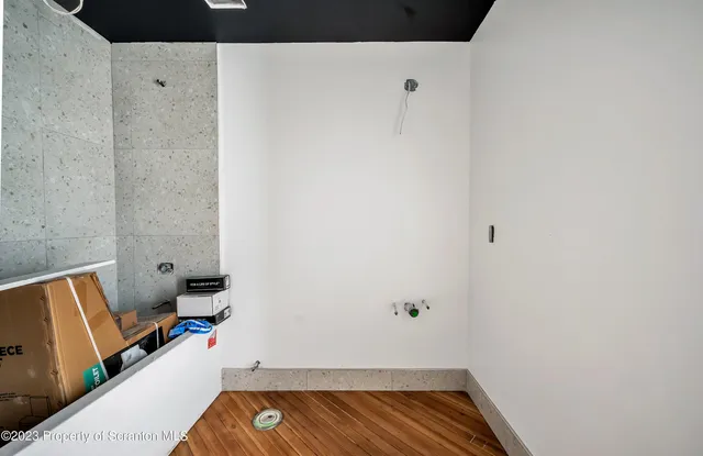 $2,300 | 430-438 Penn Avenue, Unit 213, Scranton, PA 18503