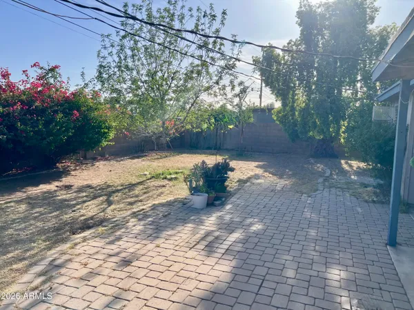 $360,000 | 2439 West Freeway Lane, Phoenix, AZ 85021