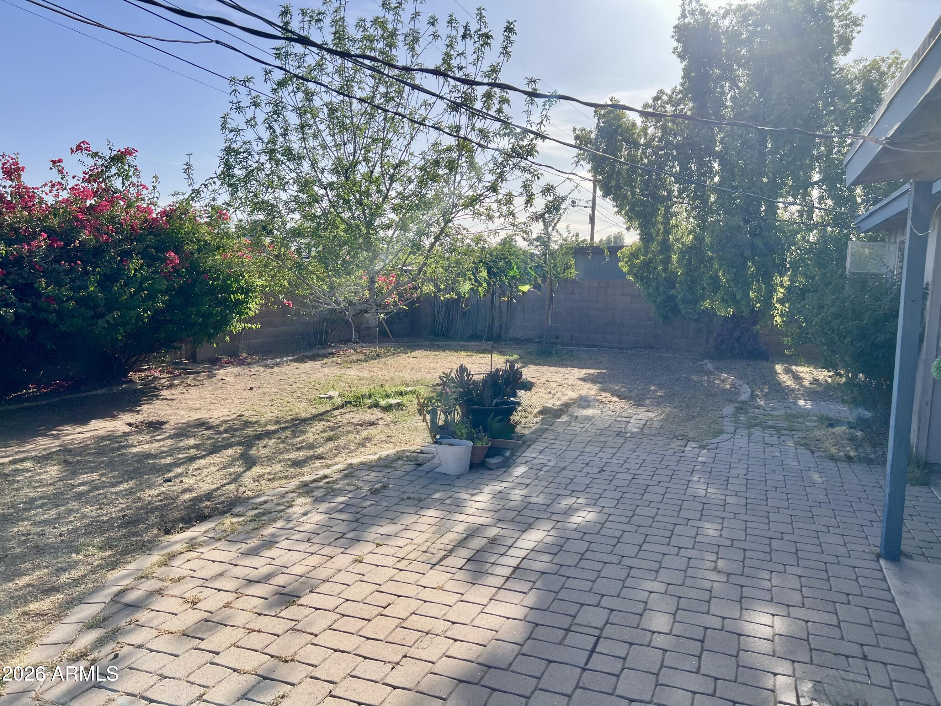 2439 West Freeway Lane Phoenix, AZ 85021 - Photo 26 of 28 IMG_7680