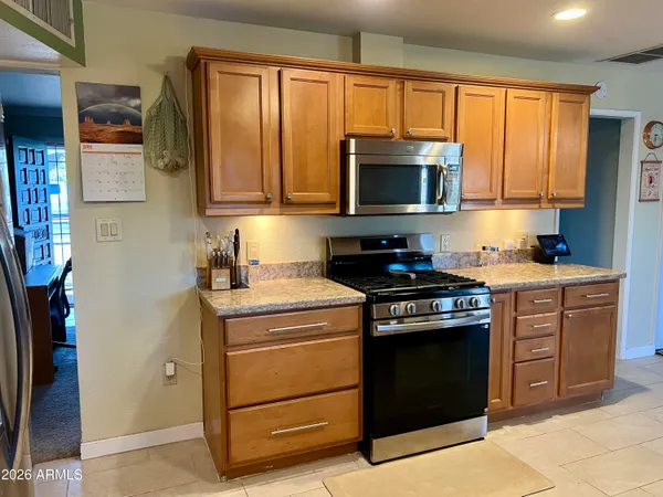 $360,000 | 2439 West Freeway Lane, Phoenix, AZ 85021