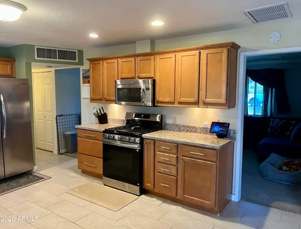 $360,000 | 2439 West Freeway Lane, Phoenix, AZ 85021
