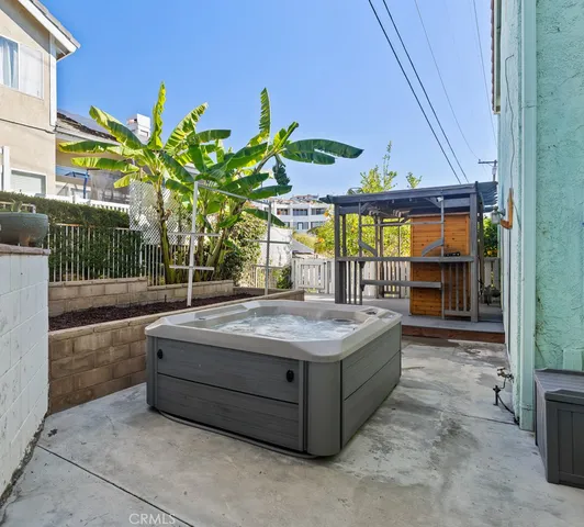 a view of a backyard with plants