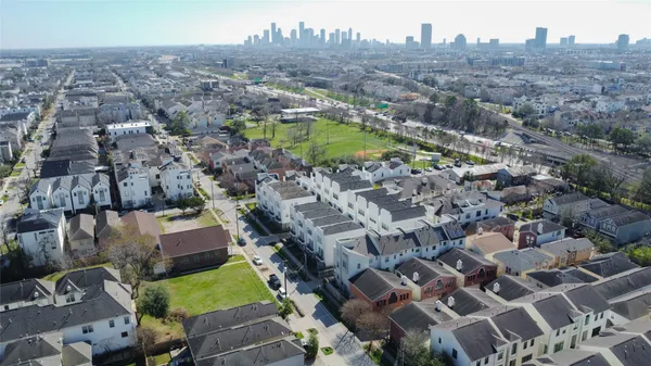 $429,990 | 5715 Larkin Street, Unit D, Houston, TX 77007