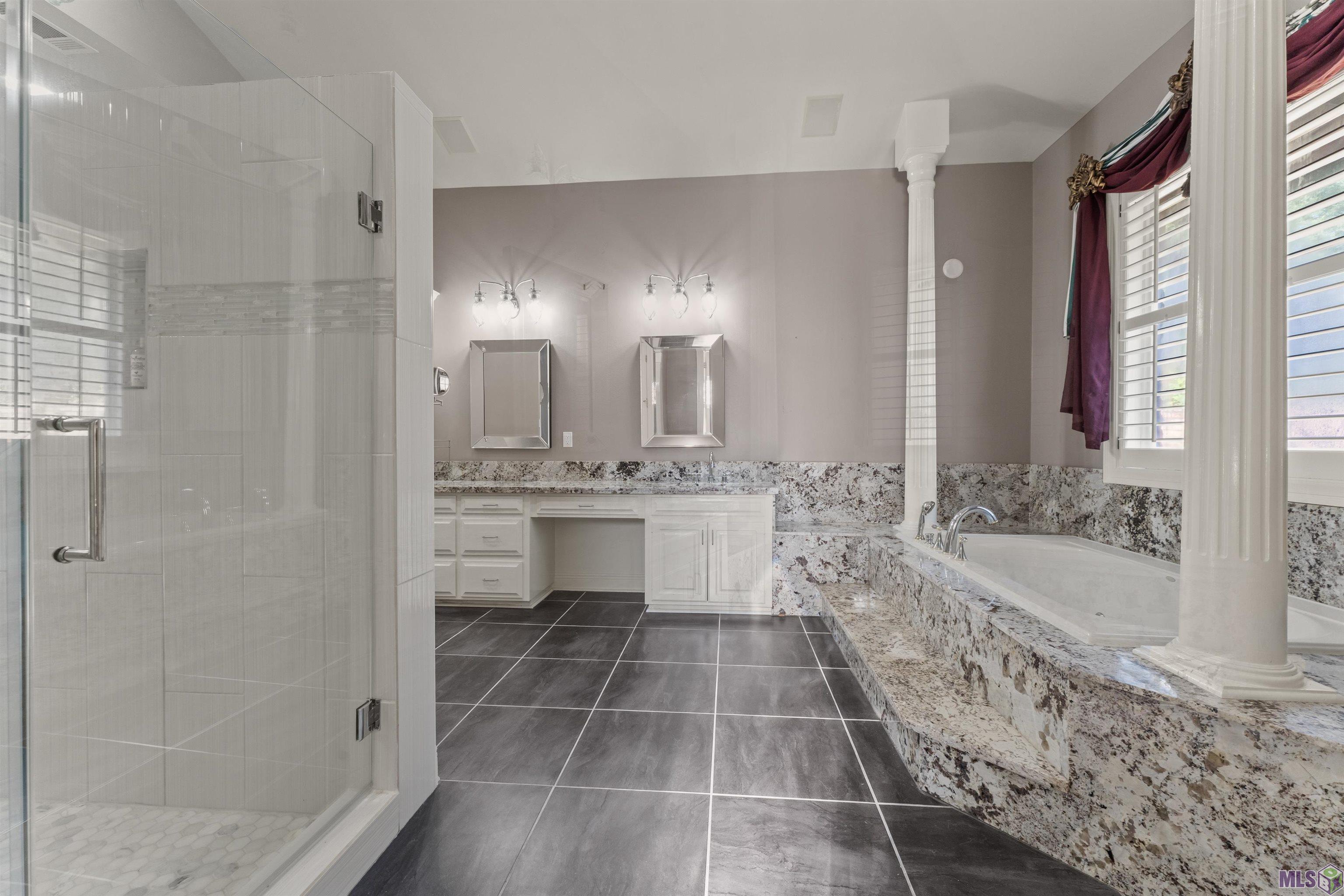 36408 Rue Lamonte Prairieville, LA 70769 - Photo 18 of 40 jetted tub