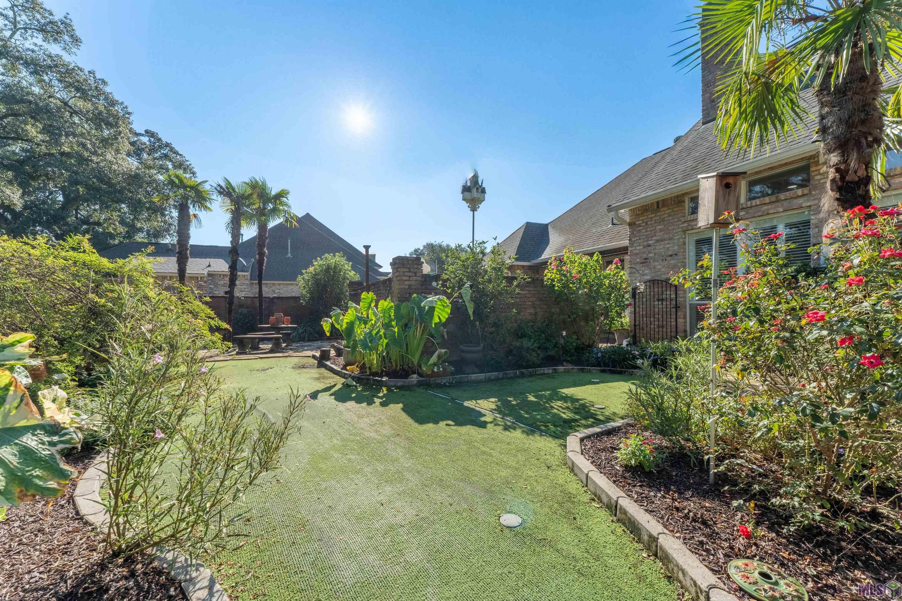 36408 Rue Lamonte Prairieville, LA 70769 - Photo 31 of 40 Putting Green