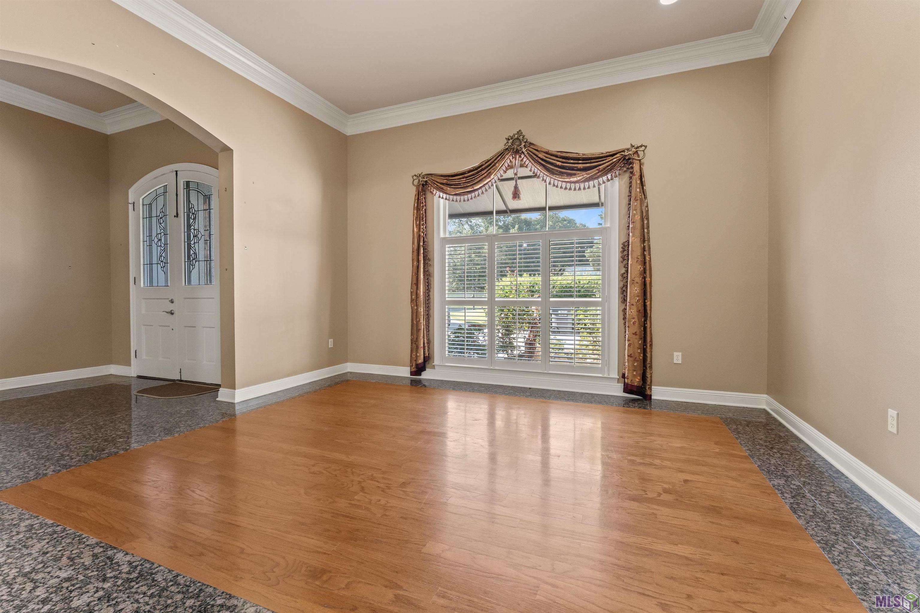 36408 Rue Lamonte Prairieville, LA 70769 - Photo 4 of 40 Formal Dining