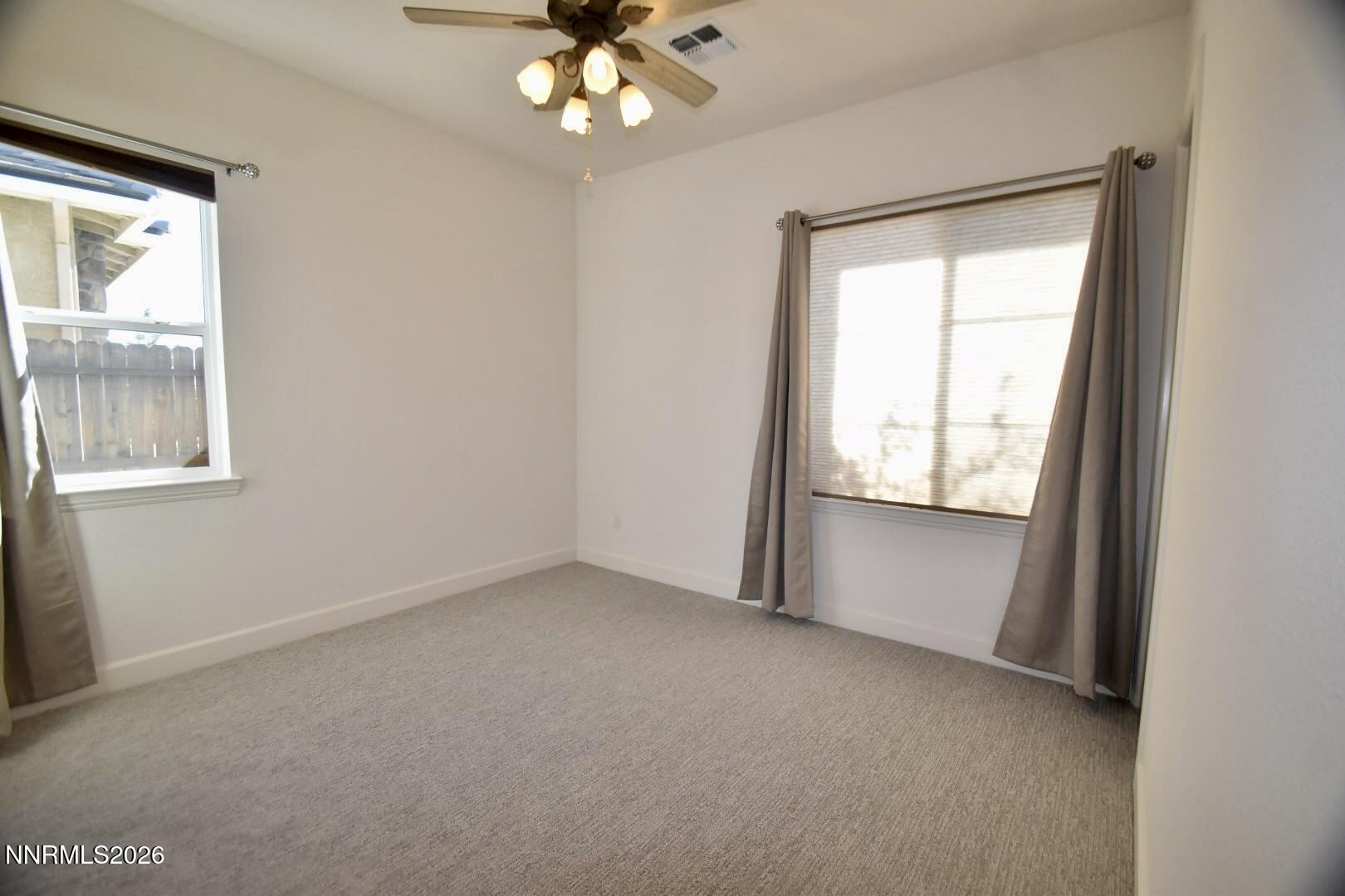 9728 Silverspar Street Reno, NV 89521 - Photo 11 of 22 PIC2920857