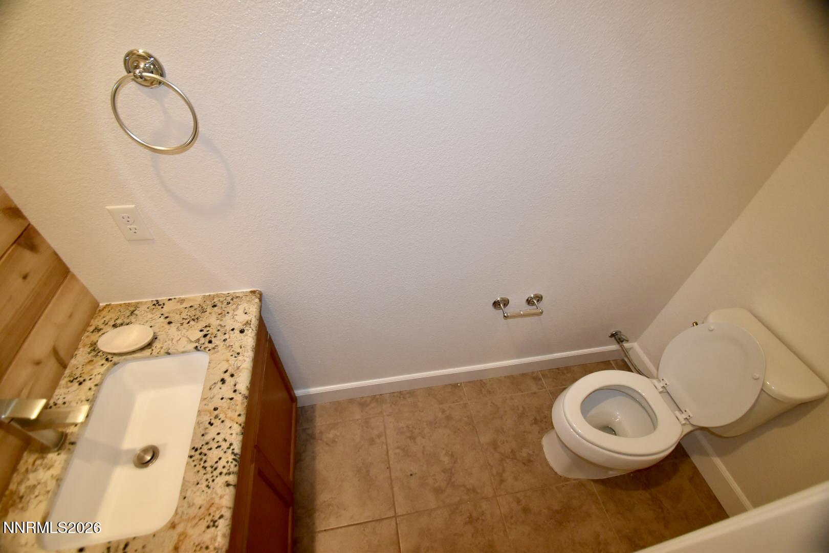 9728 Silverspar Street Reno, NV 89521 - Photo 16 of 22 PIC2920868