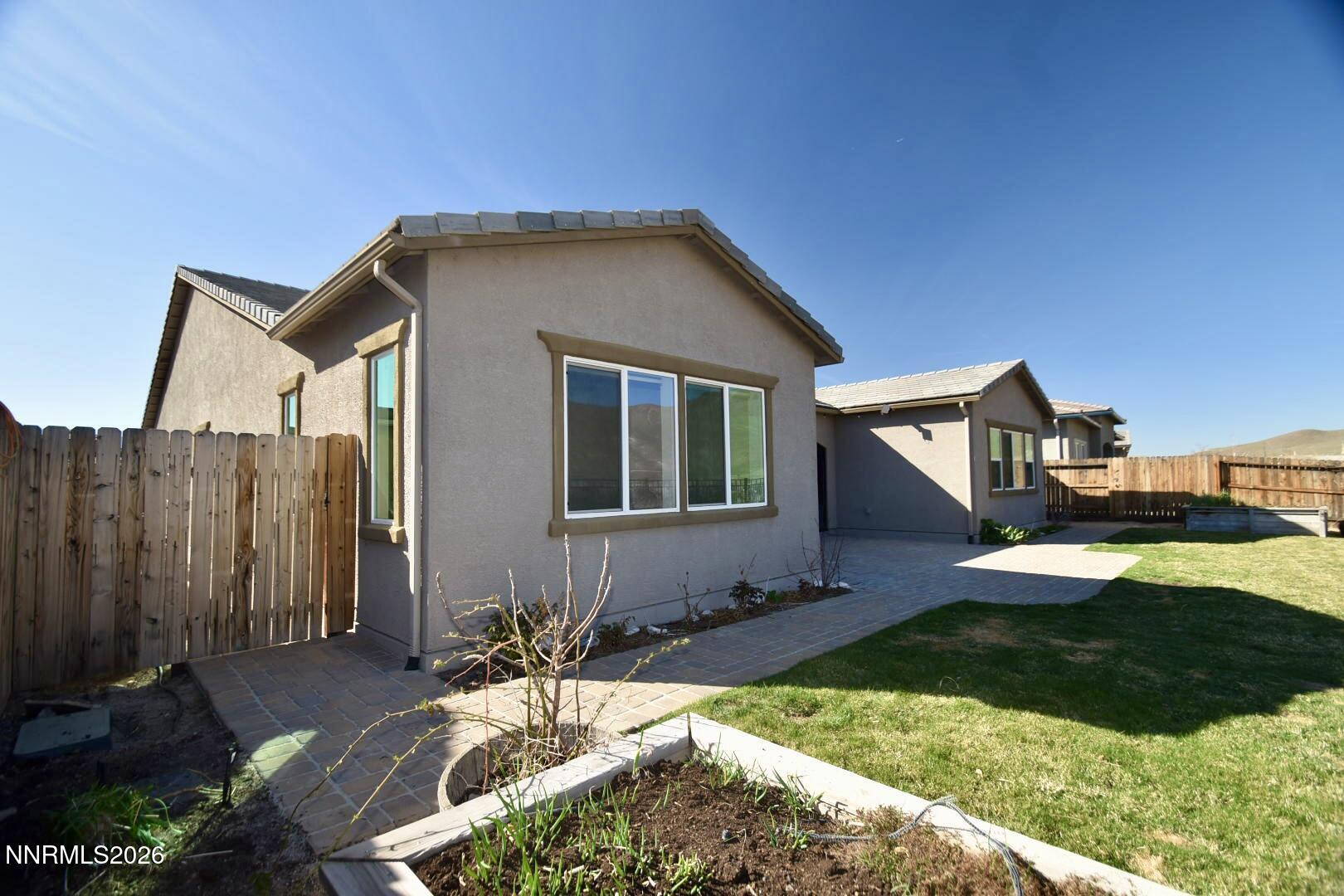 9728 Silverspar Street Reno, NV 89521 - Photo 3 of 22 PIC2920854