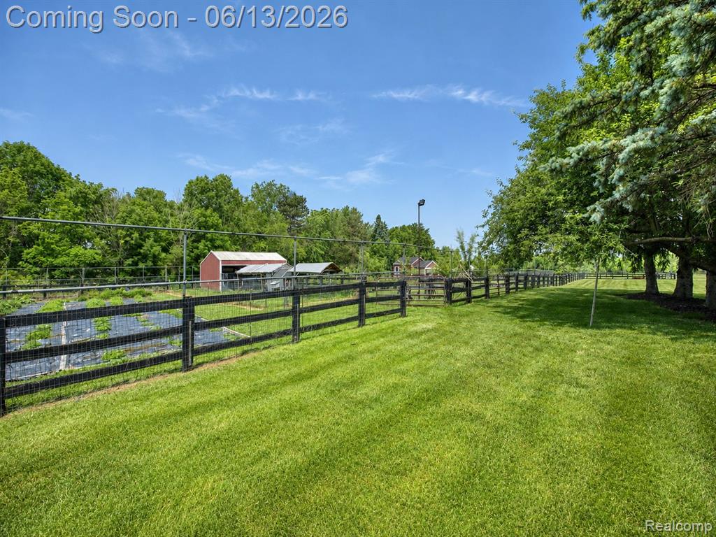 1310 Brauer Road Oxford, MI 48371 - Photo 44 of 73