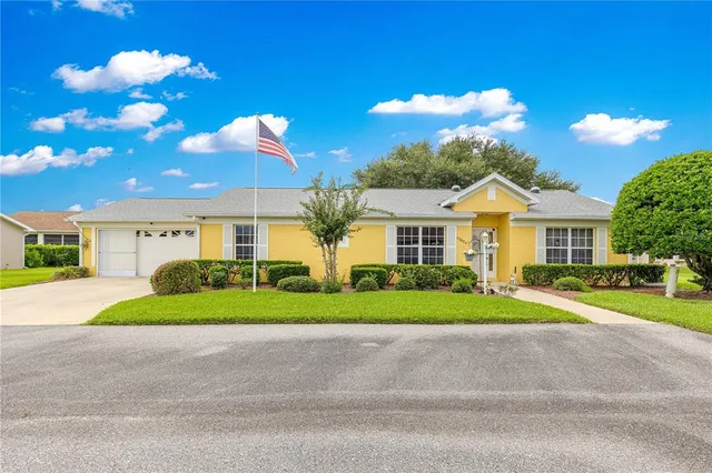 $304,900 | 17424 Southeast 111th Avenue, Summerfield, FL 34491