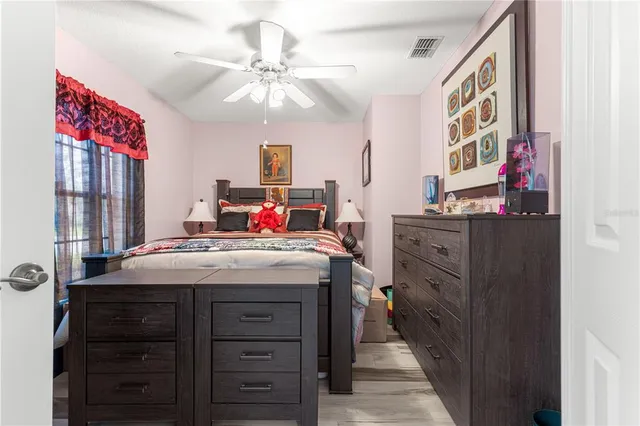 $304,900 | 17424 Southeast 111th Avenue, Summerfield, FL 34491