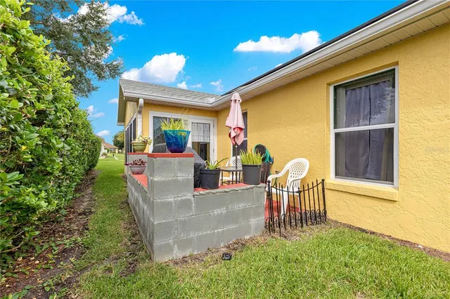 $304,900 | 17424 Southeast 111th Avenue, Summerfield, FL 34491