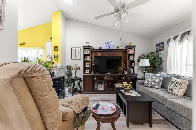 $304,900 | 17424 Southeast 111th Avenue, Summerfield, FL 34491