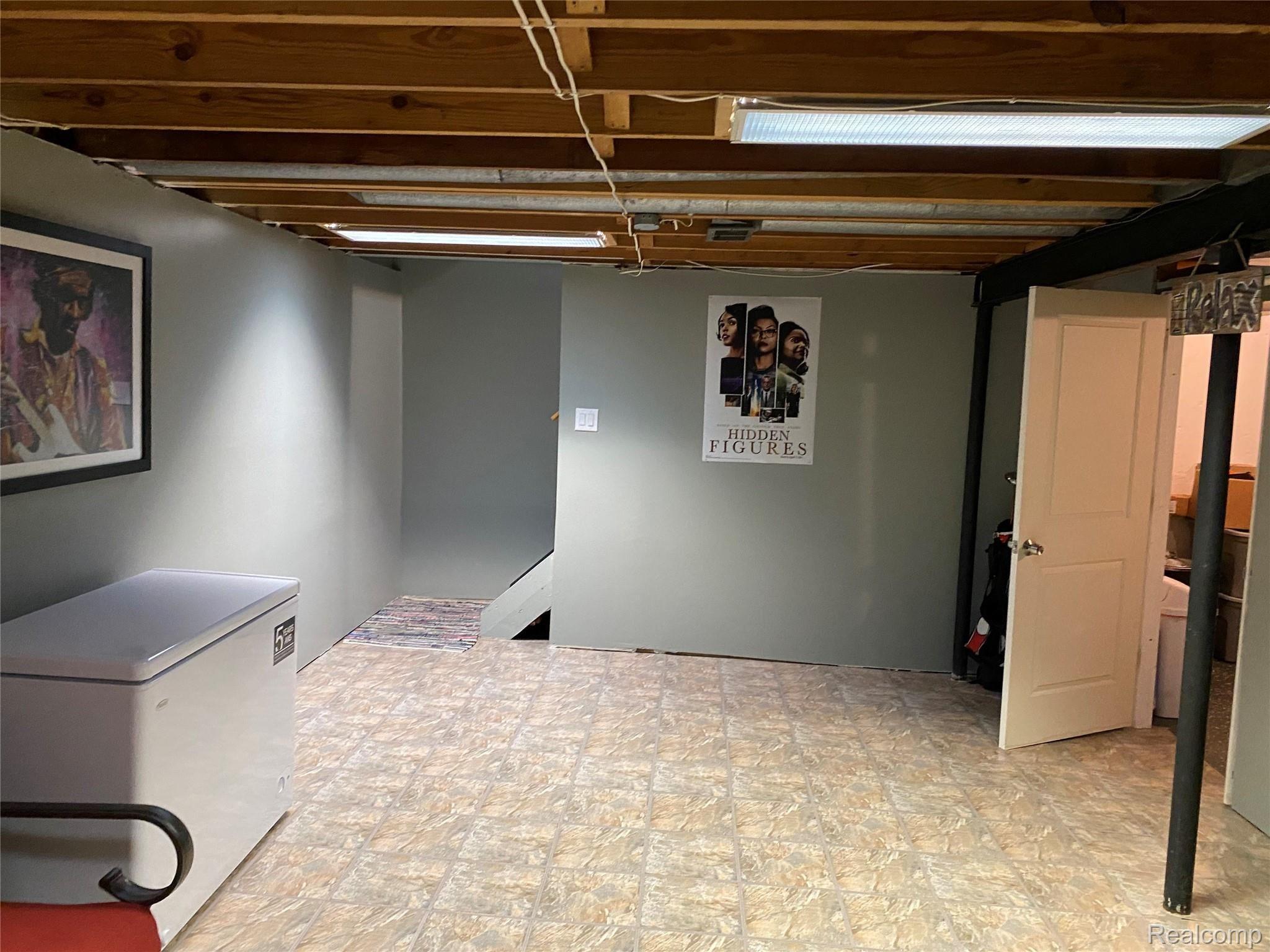 153 Cardwell Street Inkster, MI 48141 - Photo 31 of 40 IMG-8604.jpg