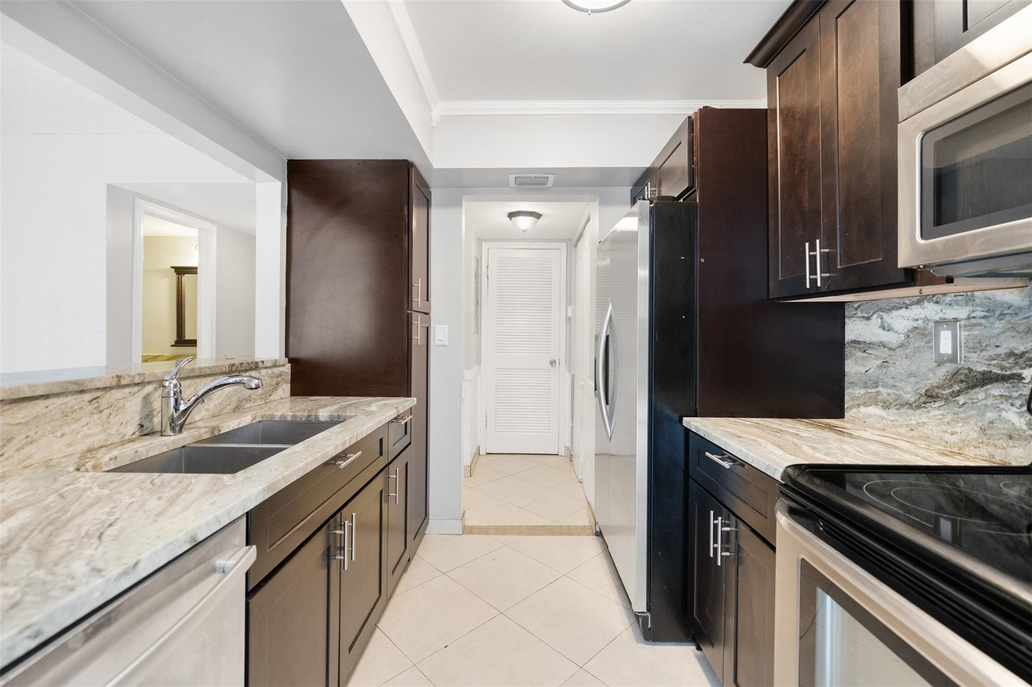 8801 West Sample Road, Unit 10 Coral Springs, FL 33065 - Photo 3 of 10 Photo 3