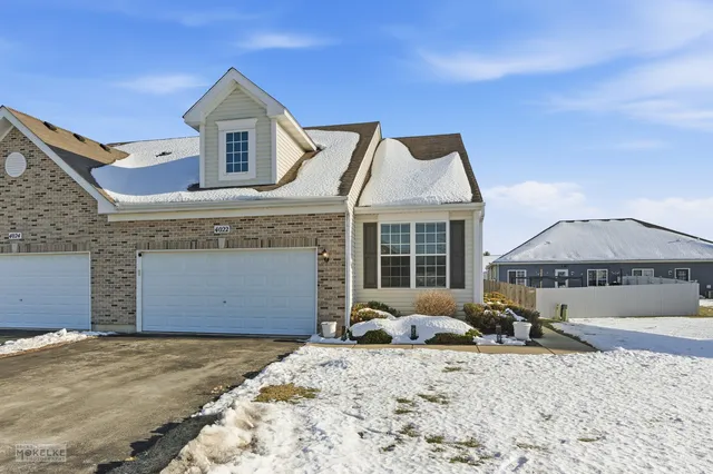 $334,900 | 4022 Shoeger Court, Yorkville, IL 60560