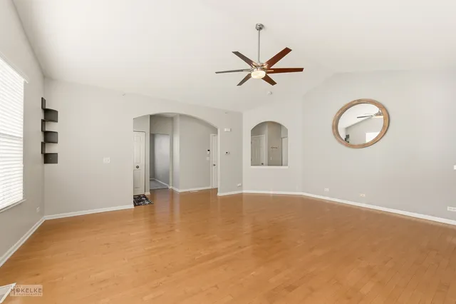 $334,900 | 4022 Shoeger Court, Yorkville, IL 60560