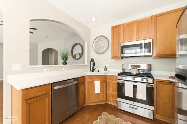 $334,900 | 4022 Shoeger Court, Yorkville, IL 60560