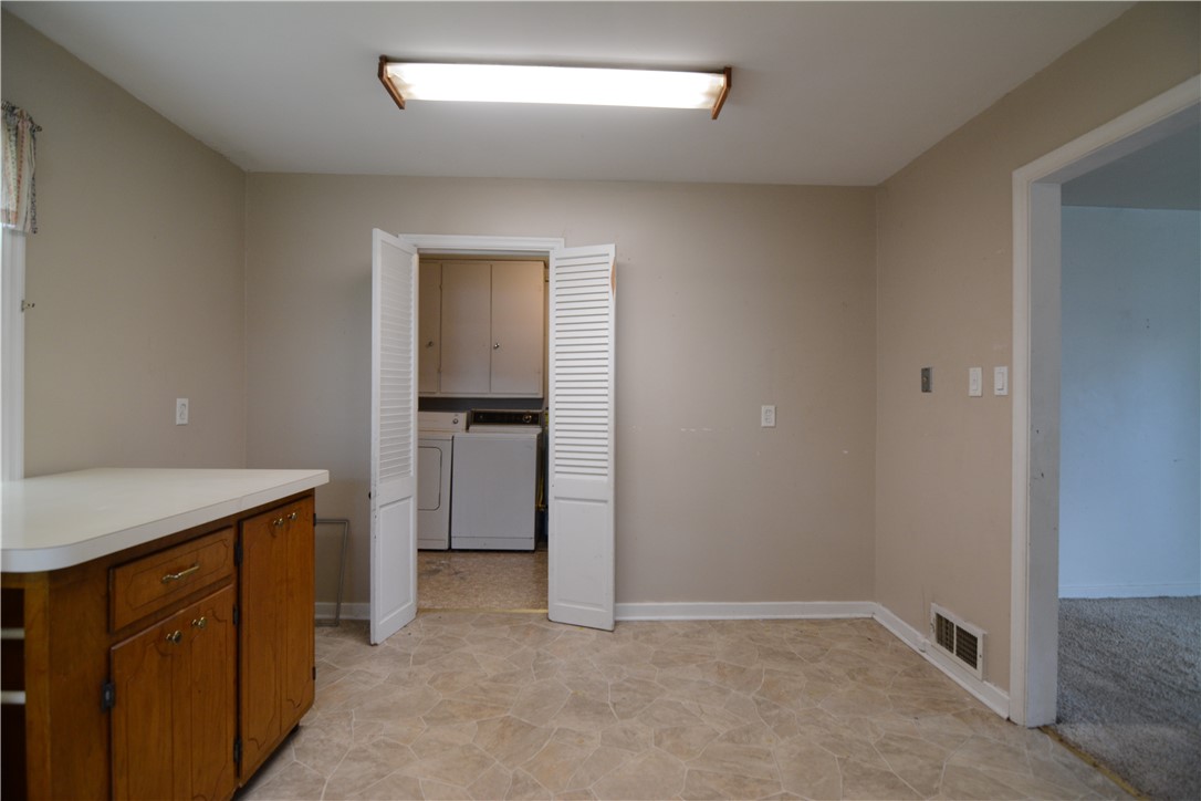 710 South 17th Street Decatur, IL 62521 - Photo 8 of 19