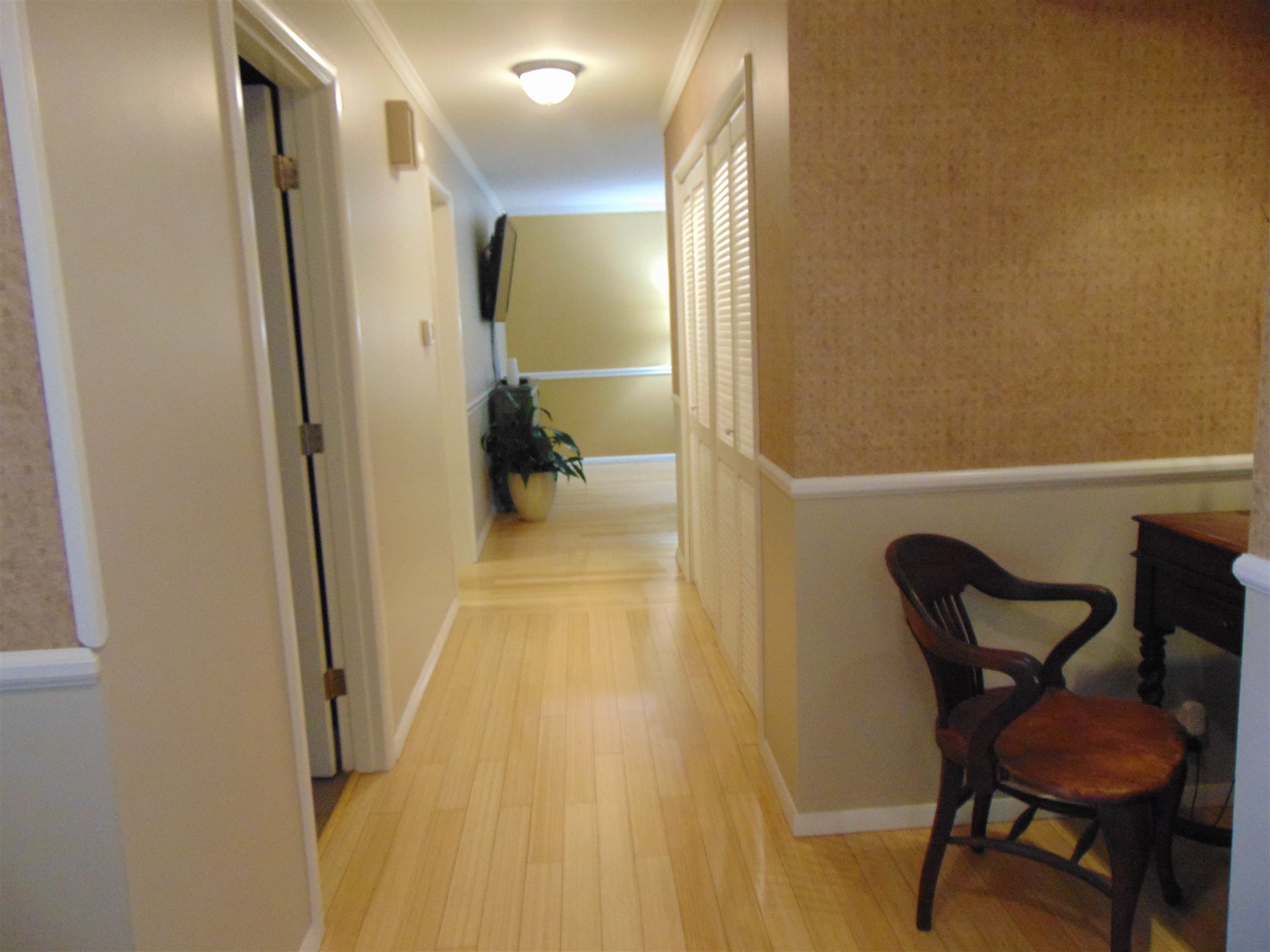 2709 West Petty Road Muncie, IN 47304 - Photo 3 of 35