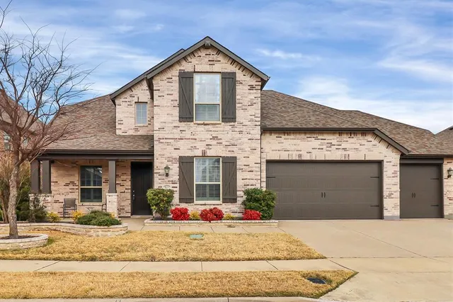 $550,000 | 813 Glen Crossing Drive, Celina, TX 75009