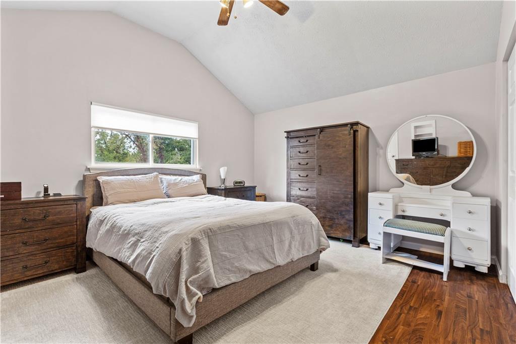 830 Shadycrest Road Pittsburgh, PA 15216 - Photo 10 of 25 Gallery Image 10