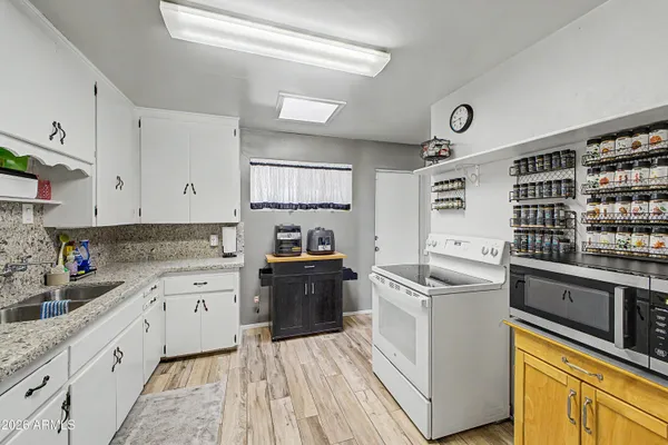 $320,000 | 3014 West Solano Drive South, Phoenix, AZ 85017