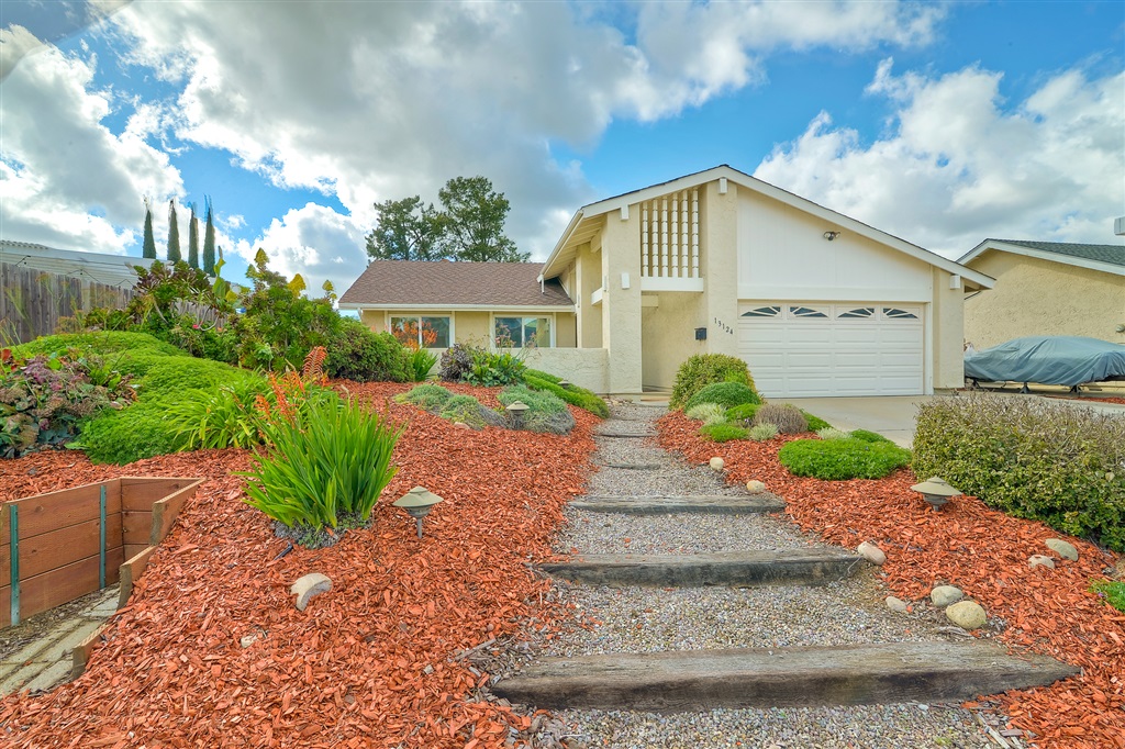 13124 Tobiasson Road Poway, CA 92064 - Photo 1 of 23