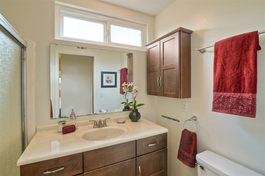 13124 Tobiasson Road Poway, CA 92064 - Photo 14 of 23
