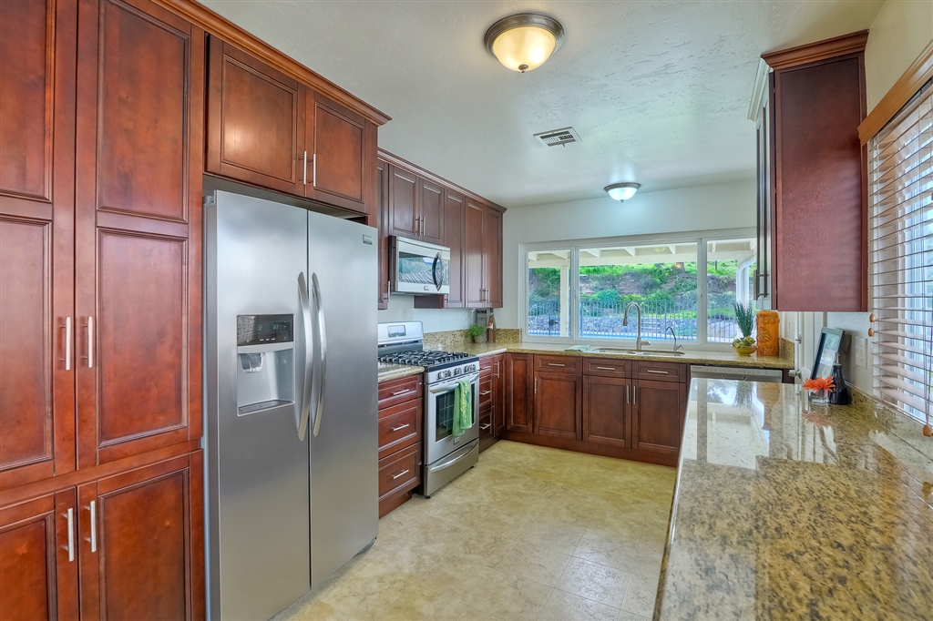 13124 Tobiasson Road Poway, CA 92064 - Photo 6 of 23