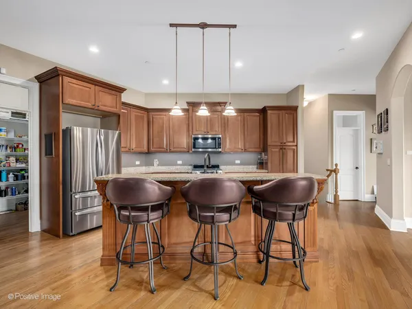 $724,900 | 1454 East Northwest Highway, Arlington Heights, IL 60004