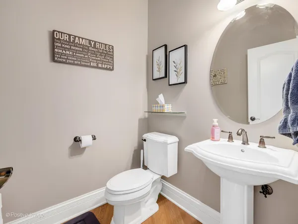 $724,900 | 1454 East Northwest Highway, Arlington Heights, IL 60004