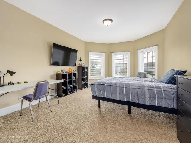 $749,999 | 1454 East Northwest Highway, Arlington Heights, IL 60004