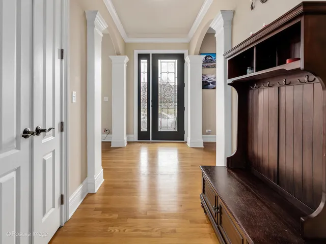 $749,999 | 1454 East Northwest Highway, Arlington Heights, IL 60004