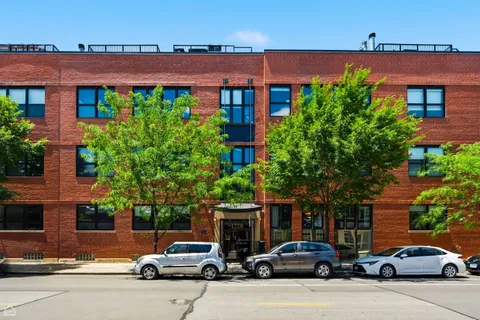 $489,000 | 1728 North Damen Avenue, Unit 309, Chicago, IL 60647