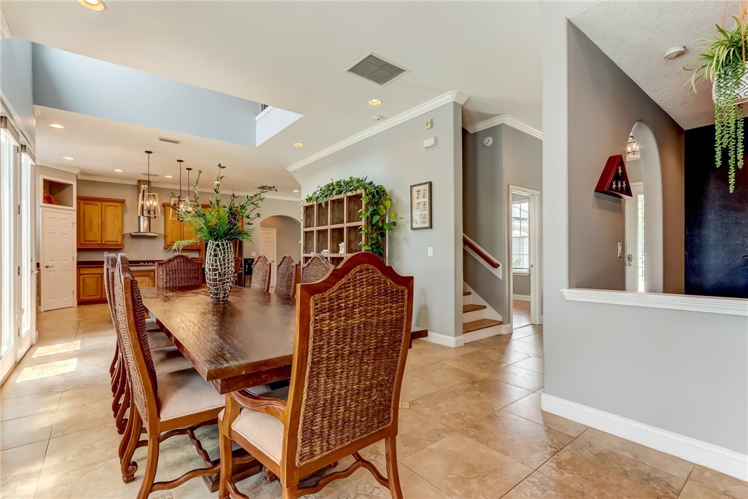 96266 Dowling Drive Yulee, FL 32097 - Photo 34 of 35 a dining room with furniture and entryway