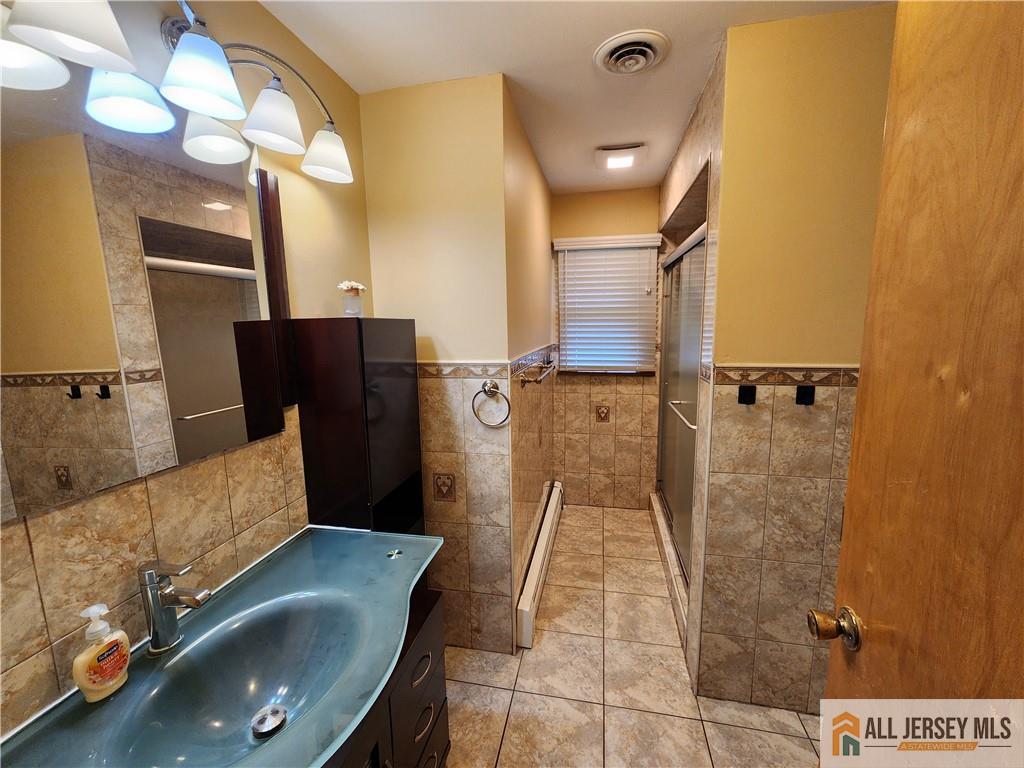 968 New Dover Road Edison, NJ 08820 - Photo 10 of 25