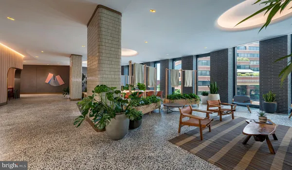$2,380 | 4710 Elm Street, Unit E1510, Bethesda, MD 20814