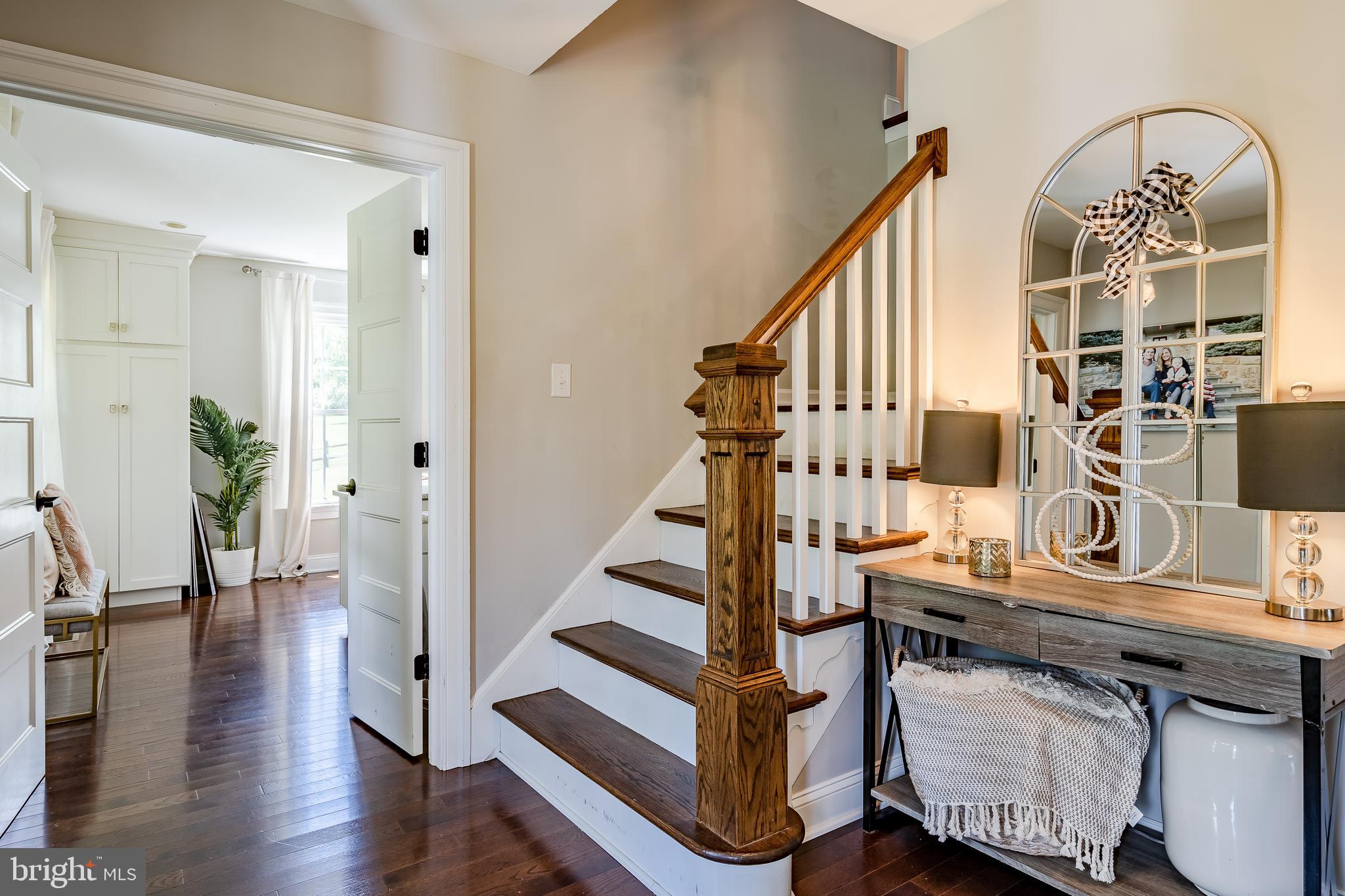 13 College View Road Malvern, PA 19355 - Photo 5 of 74 Foyer