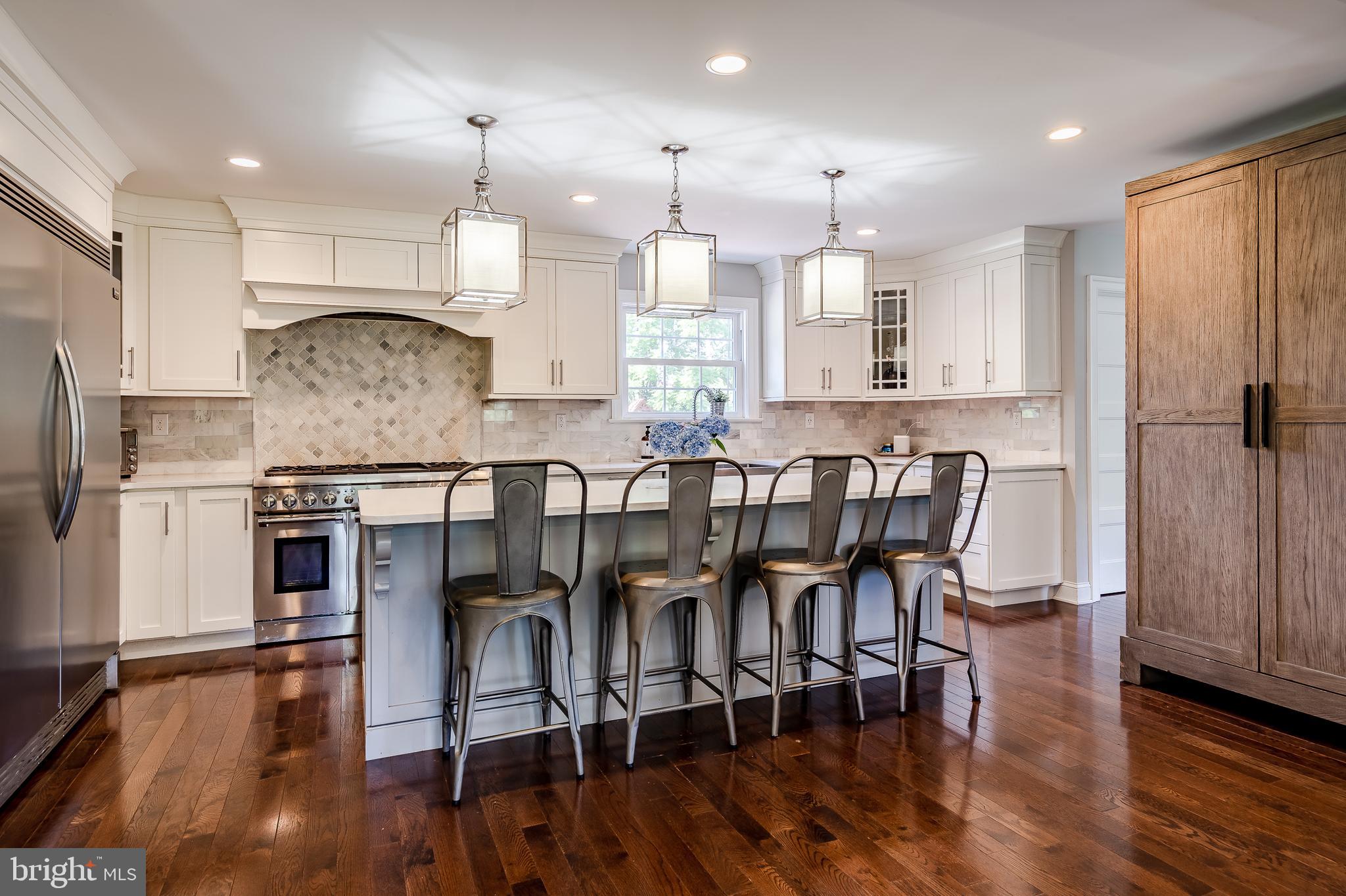 13 College View Road Malvern, PA 19355 - Photo 7 of 74 Large island