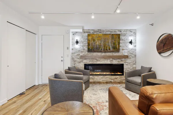 $1,295 | 66 9th Street East, Unit 2501, St. Paul, MN 55101