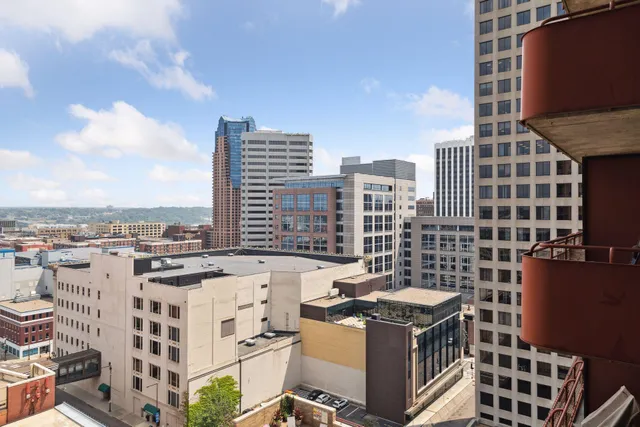 $1,295 | 66 9th Street East, Unit 2501, St. Paul, MN 55101