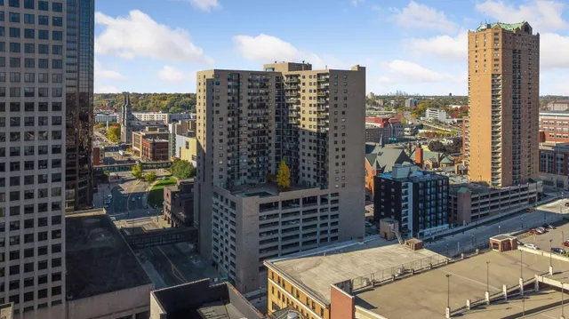 $1,295 | 66 9th Street East, Unit 2501, St. Paul, MN 55101