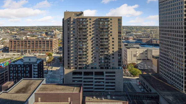 $1,295 | 66 9th Street East, Unit 2501, St. Paul, MN 55101